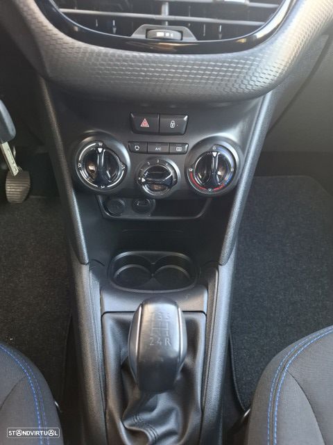 Peugeot 208 1.2 PureTech Signature - 13