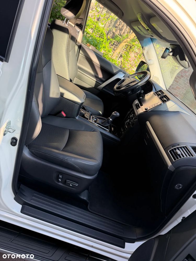 Toyota Land Cruiser LC 2.8 D-4D Executive - 6