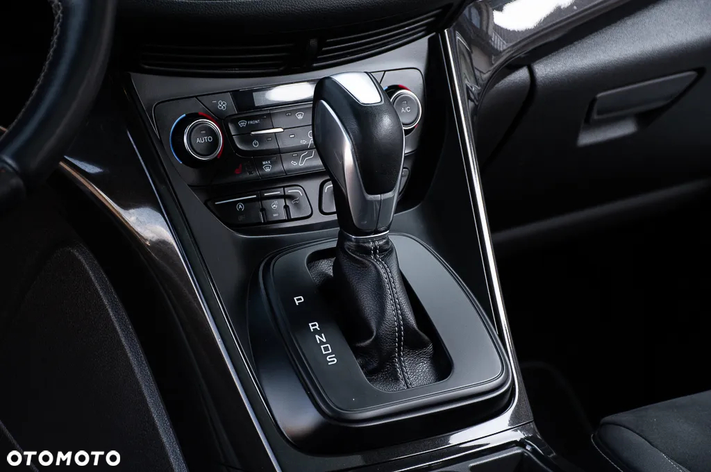 Ford Kuga 1.5 EcoBoost 4x4 ST-Line - 37