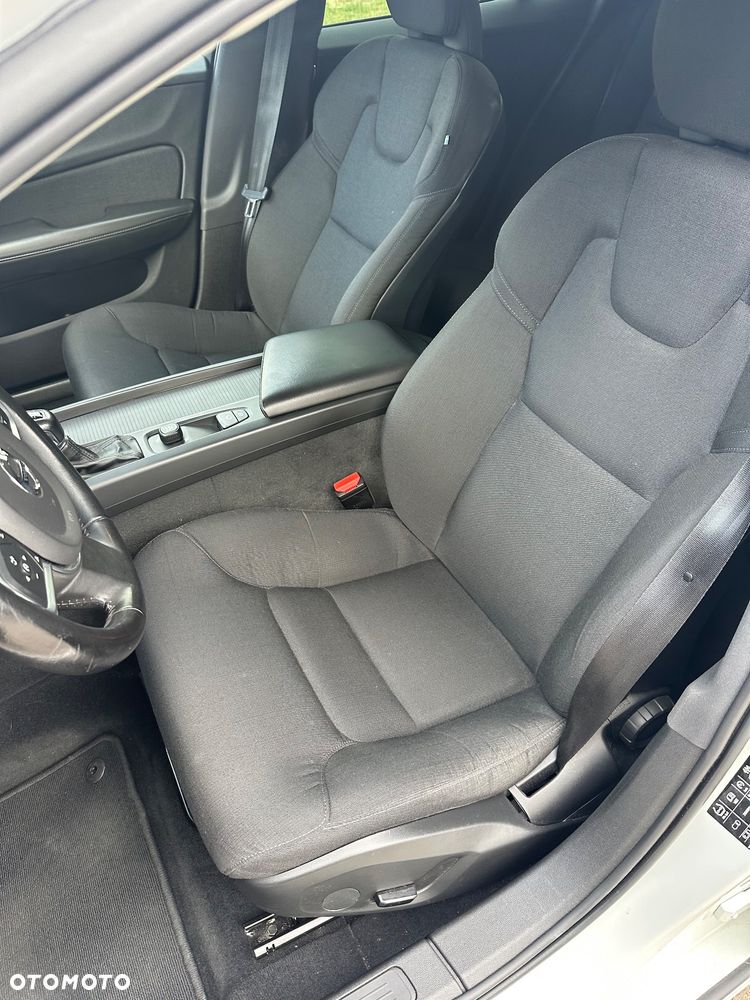 Volvo V60 D3 Momentum - 22