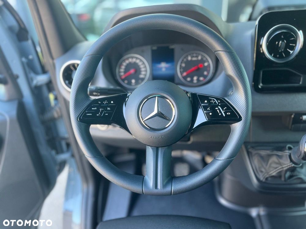 Mercedes-Benz Sprinter Sprinter - 25