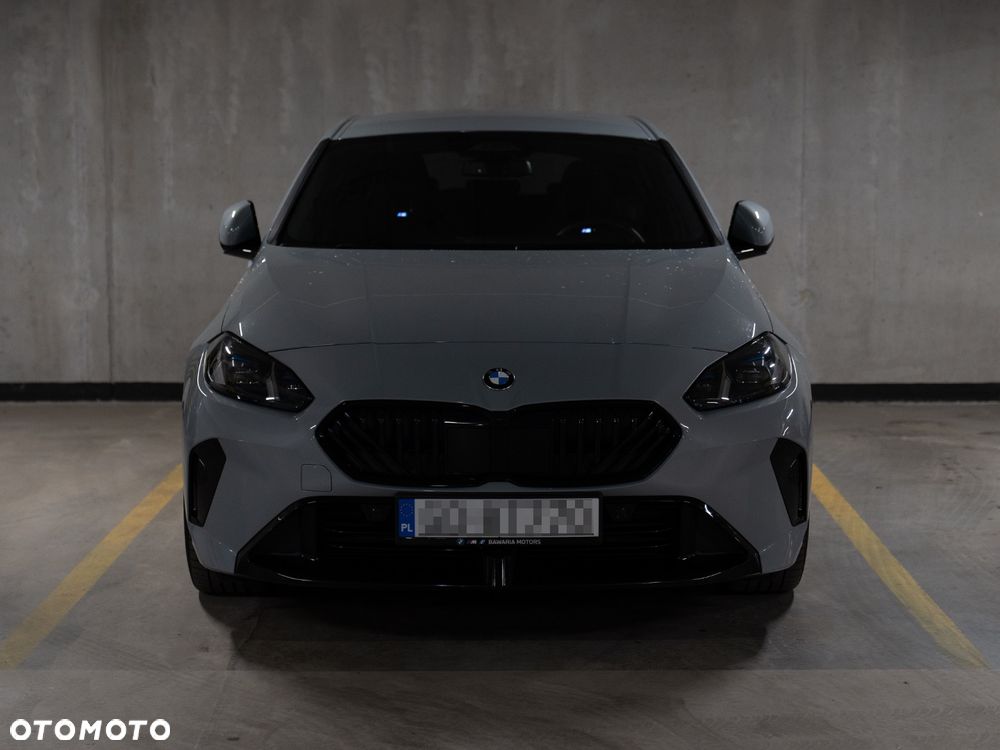BMW Seria 1 120 mHEV - 11