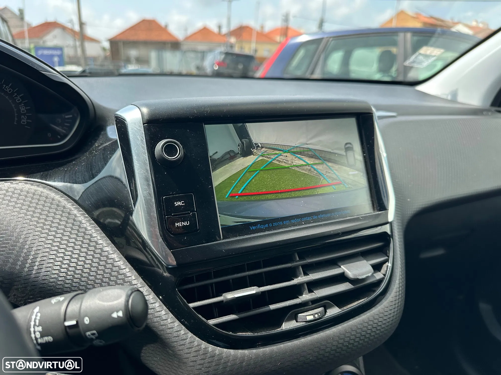 Peugeot 208 1.2 PureTech Signature - 8