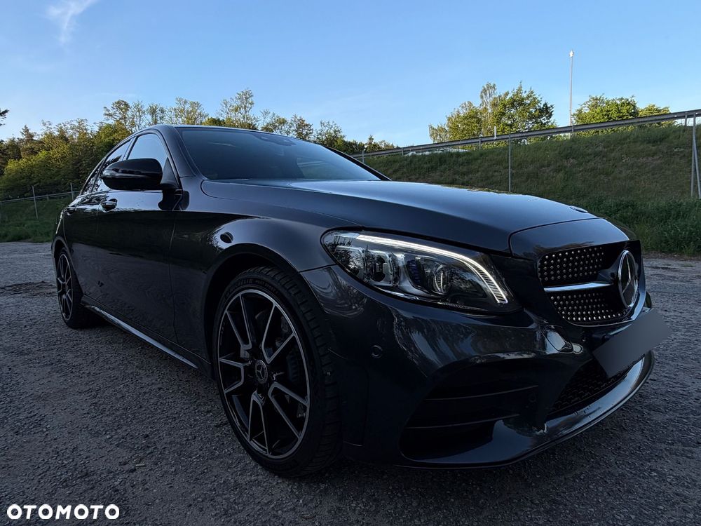 Mercedes-Benz Klasa C 400 4-Matic 9G-TRONIC - 1