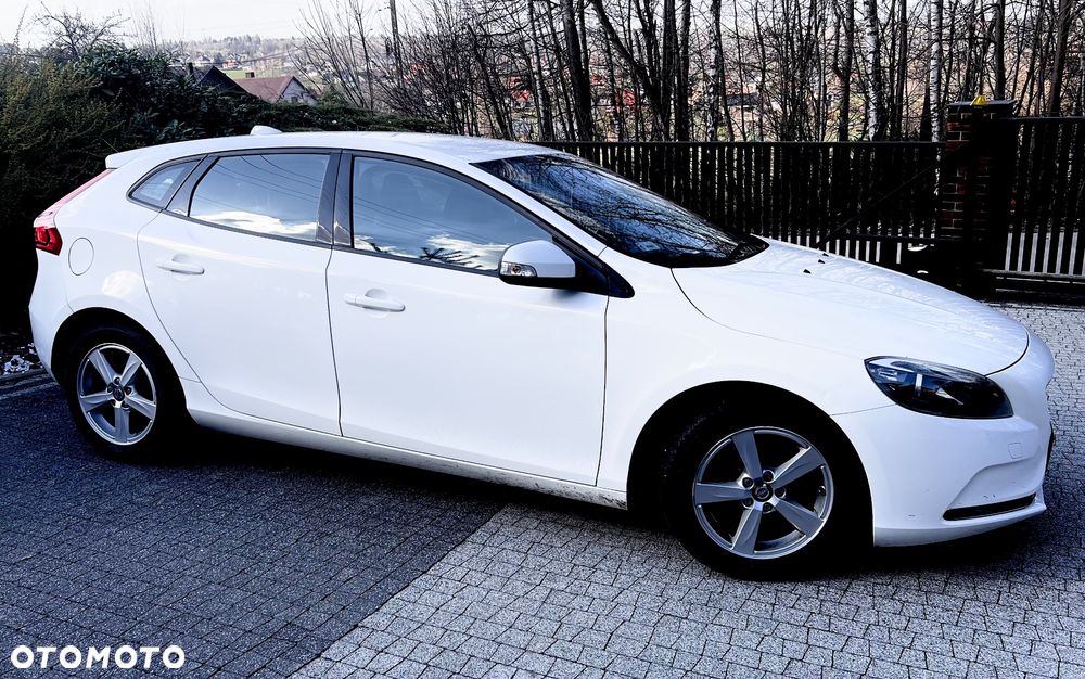 Volvo V40 D2 - 2