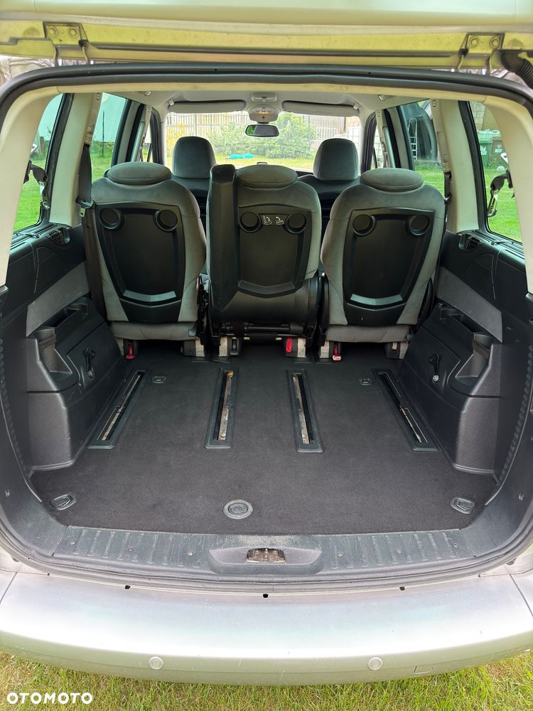 Citroën C8 2.0 HDi Confort - 13