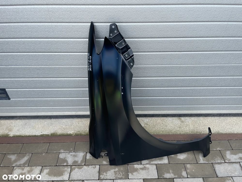 BŁOTNIK PRZEDNI PRAWY TOYOTA AURIS II E18  2012-2018 - NOWY - 1