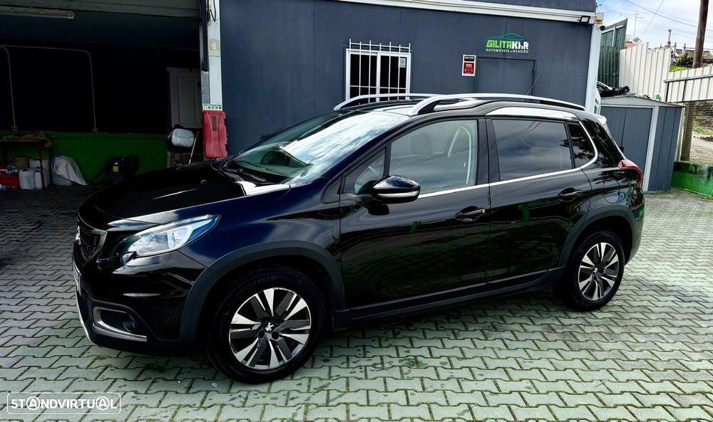 Peugeot 2008 1.2 PureTech Allure EAT6 - 5