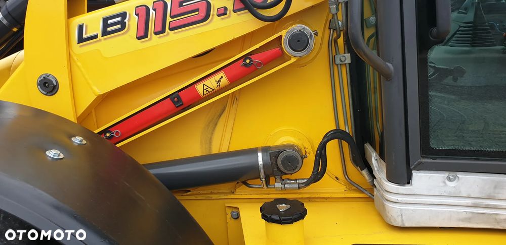 New Holland LB115B rok 2006 łyżka skarpowa hydr. + do kopania na dżojstikach - 30