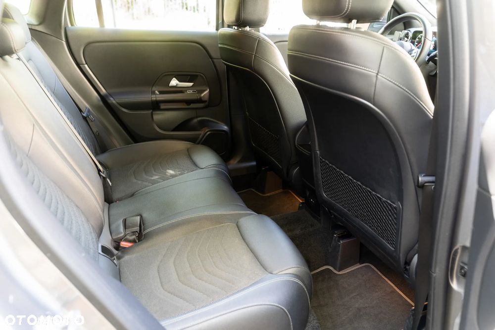 Mercedes-Benz GLA 200 Business Edition - 6