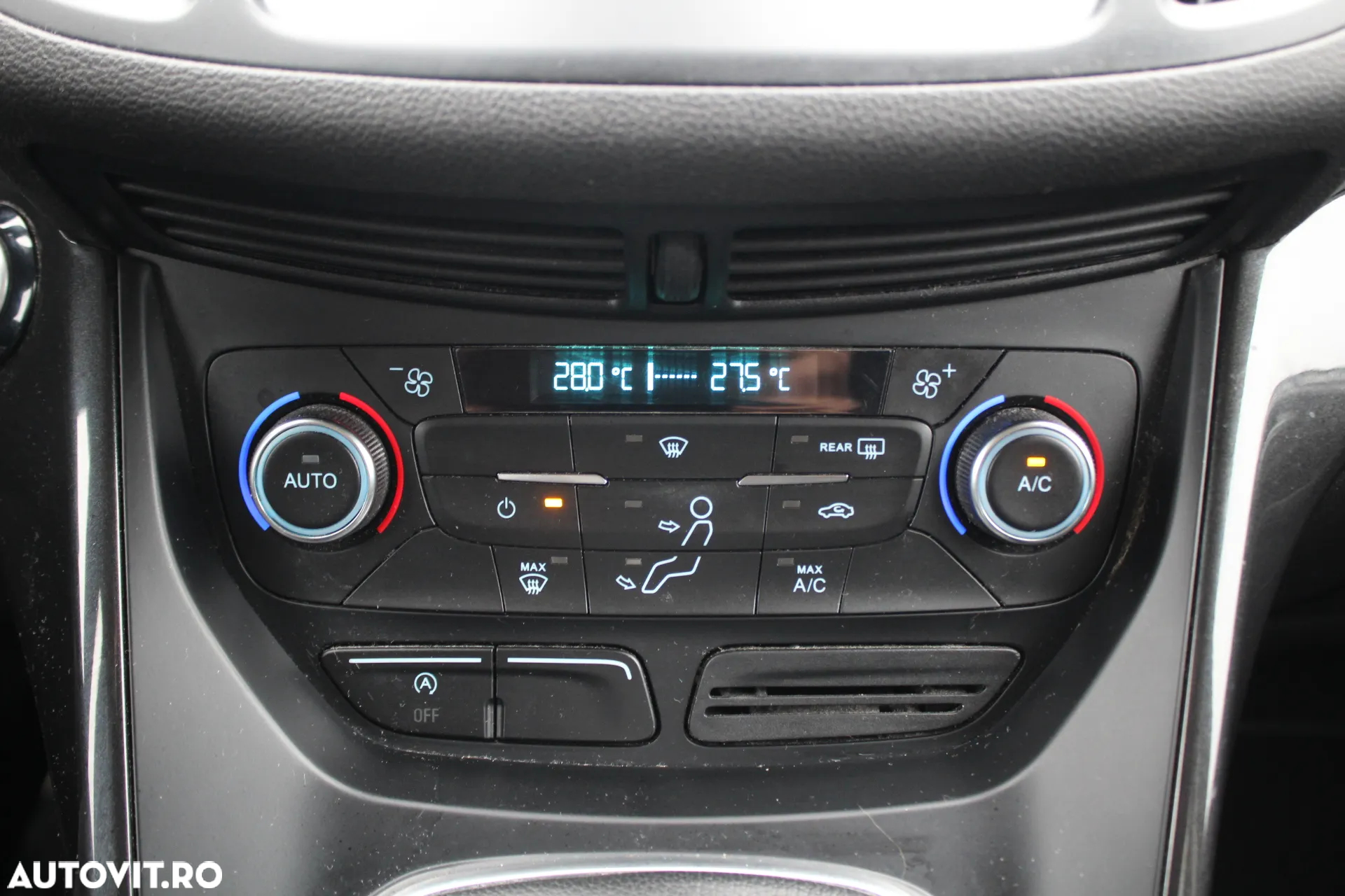 Ford Kuga 1.5 EcoBlue FWD Titanium - 13