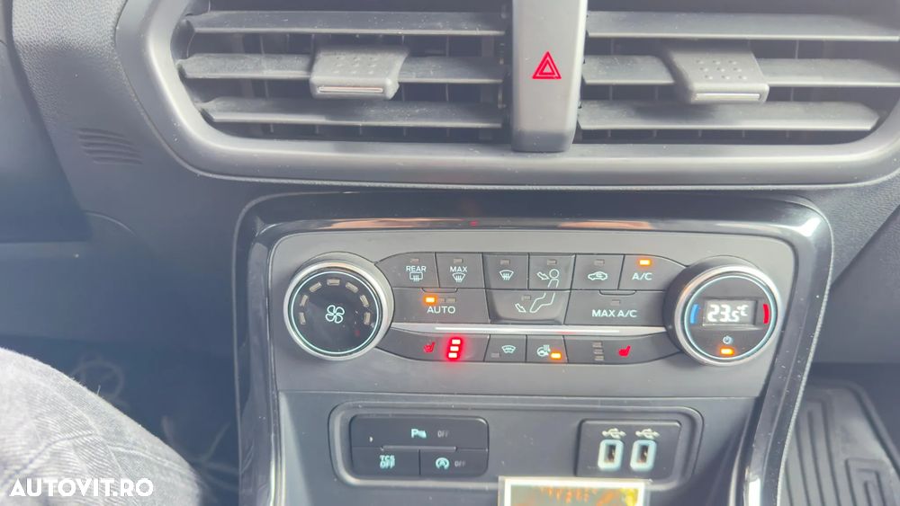 Ford EcoSport 1.0 EcoBoost Titanium - 28