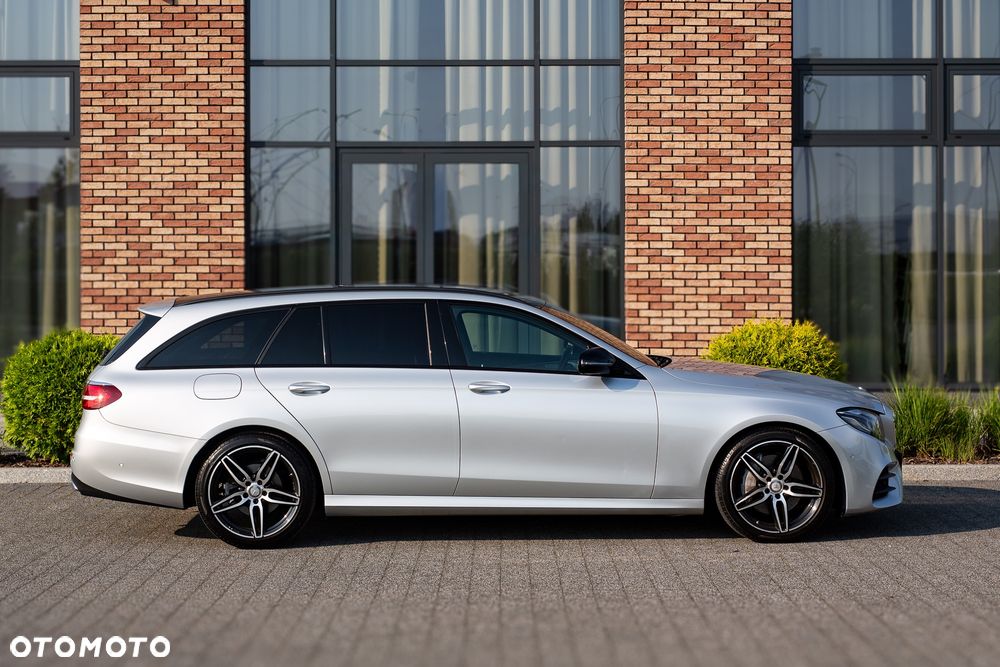 Mercedes-Benz Klasa E 220 d 9G-TRONIC - 36