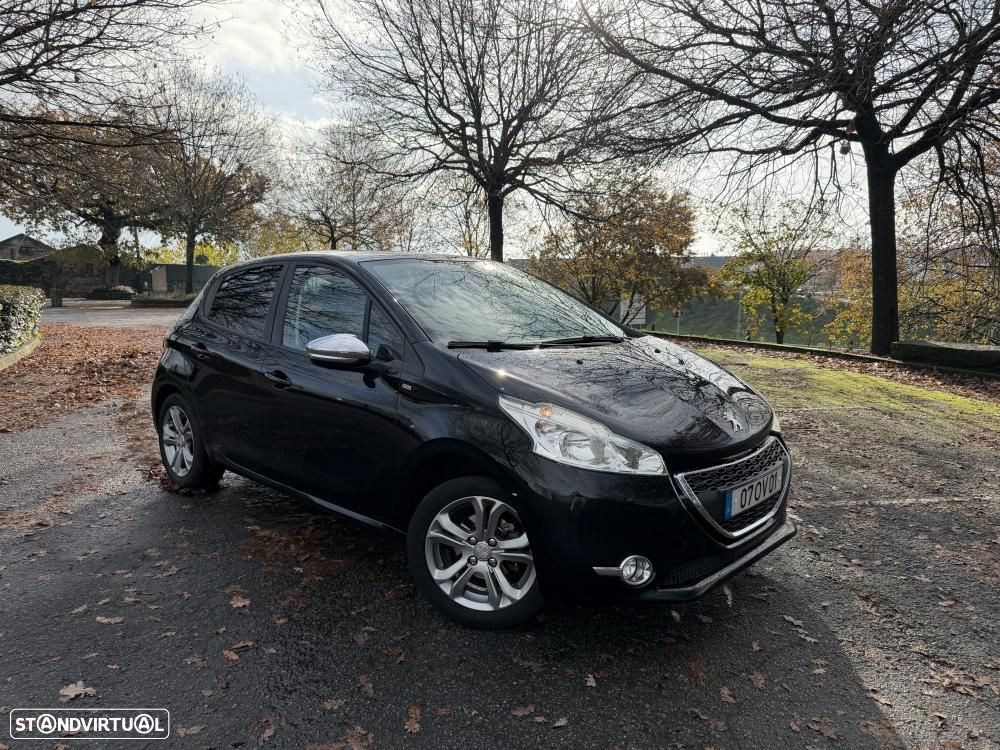 Peugeot 208 1.4 HDi Active - 1