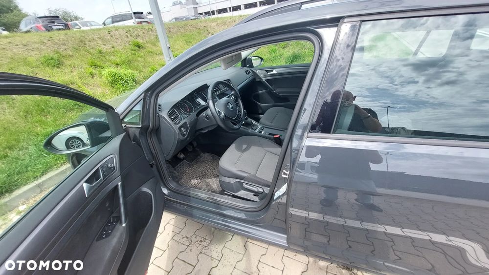 Volkswagen Golf 1.6 TDI BMT Comfortline - 12