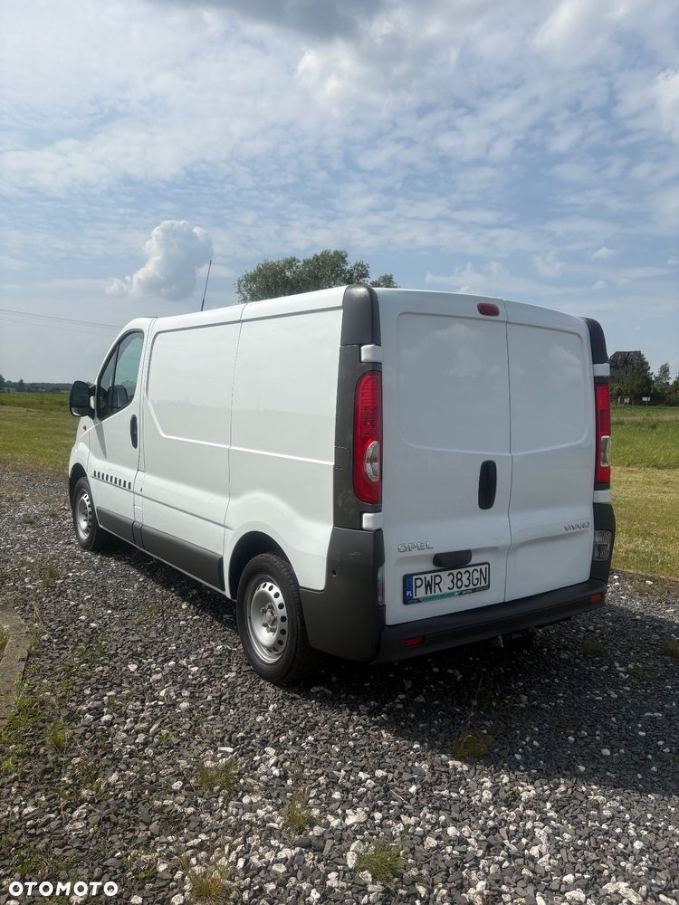 Opel Vivaro - 3