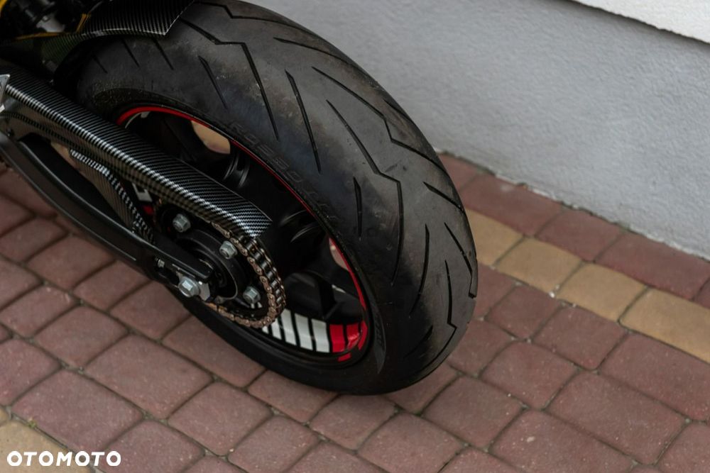 Honda CBR - 8