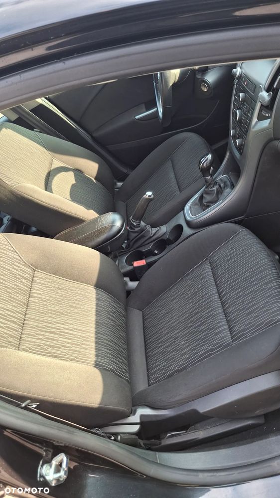 Opel Astra 1.7 CDTI - 11