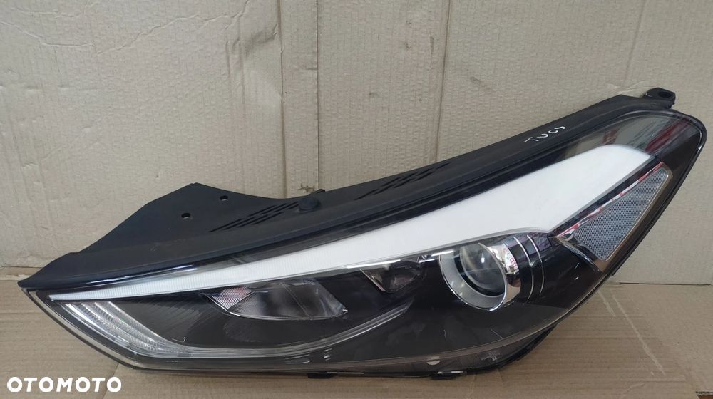Reflektor lewy Lampa lewa Hyundai Tucson 2015- 9 Pin