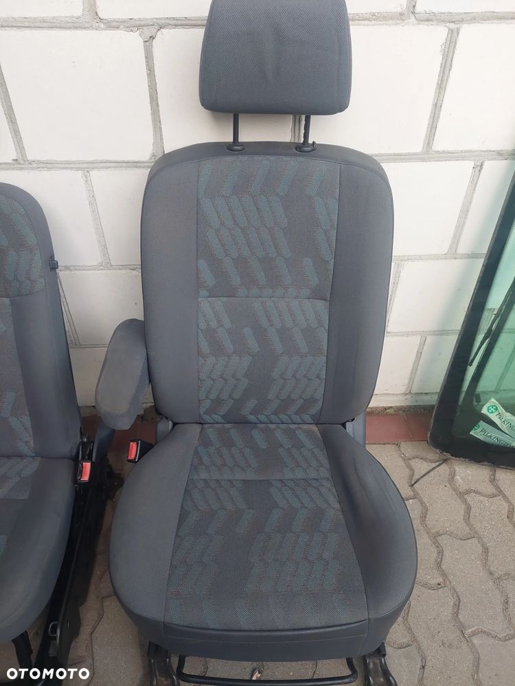 Fotele Ford Connect - 3