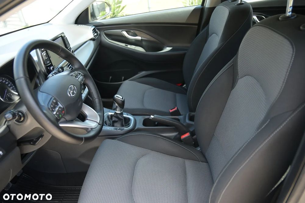 Hyundai i30 1.4 Fifa World Cup Edition - 24