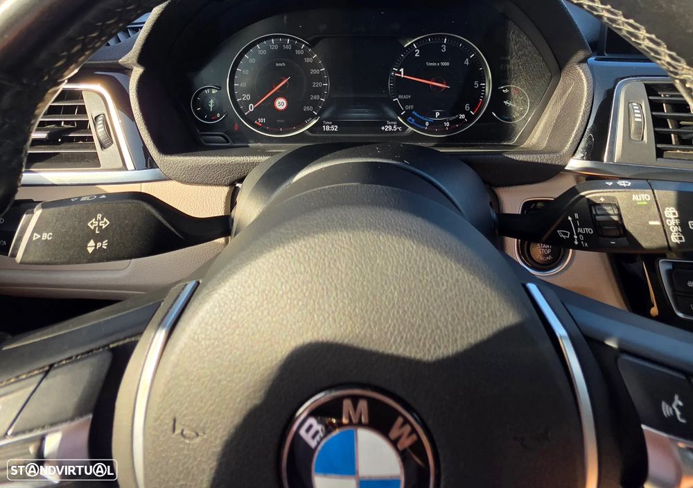 BMW 320 d Advantage Auto - 10