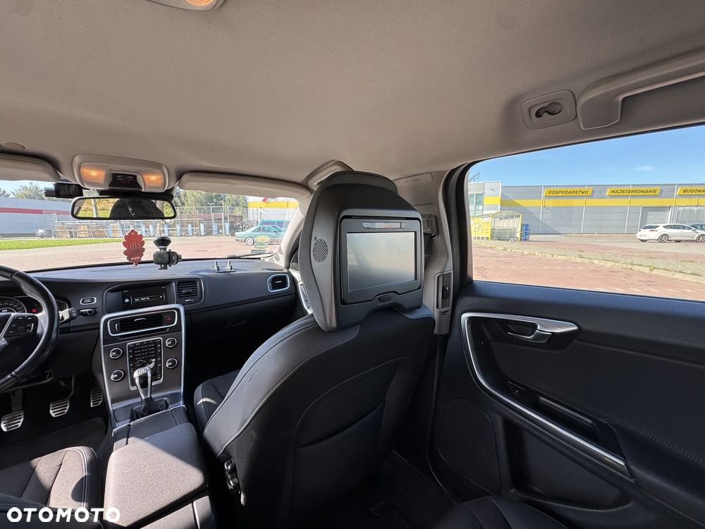 Volvo V60 D4 Drive-E Momentum - 22