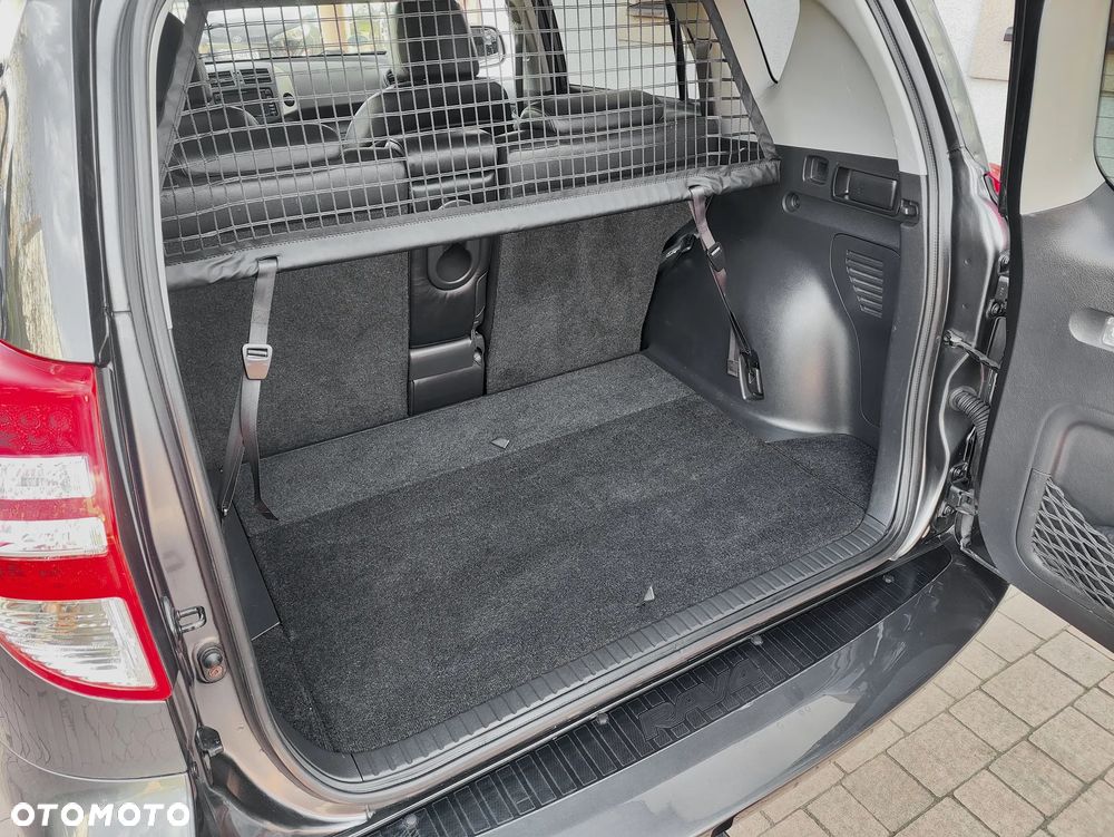 Toyota RAV4 2.0 4x2 Travel - 25