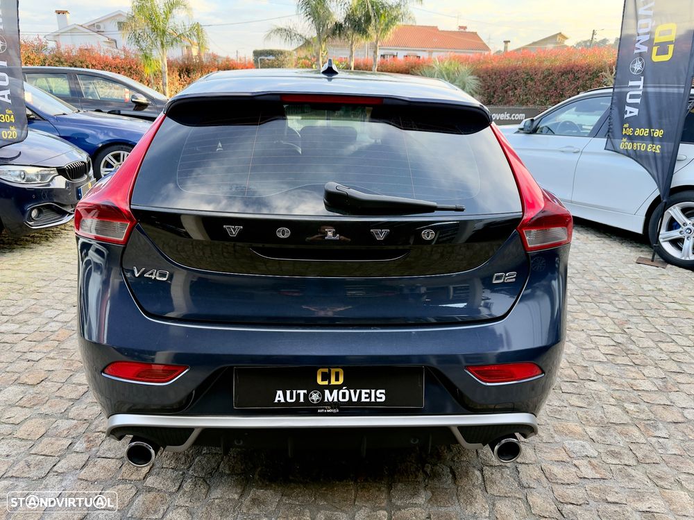 Volvo V40 D2 R Design - 20