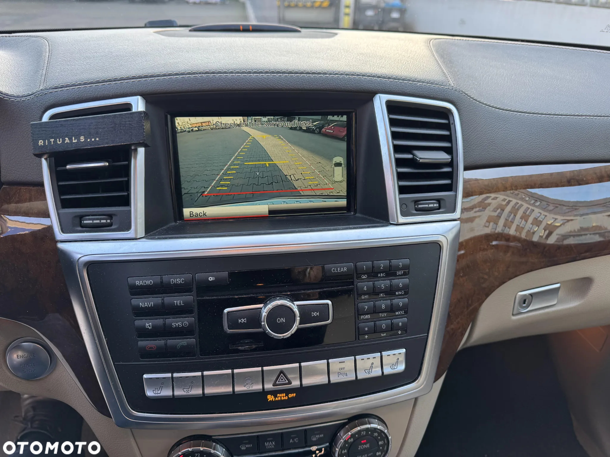 Mercedes-Benz GL 350 BlueTEC 4Matic 7G-TRONIC - 24