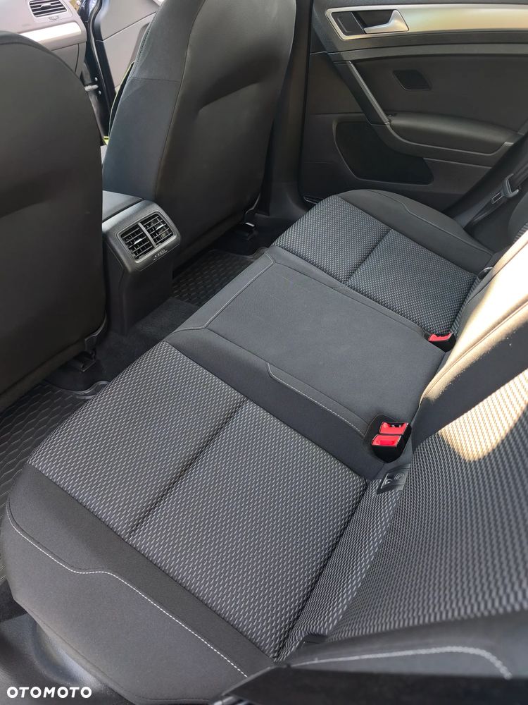 Volkswagen Golf 1.0 TSI BMT Comfortline - 19
