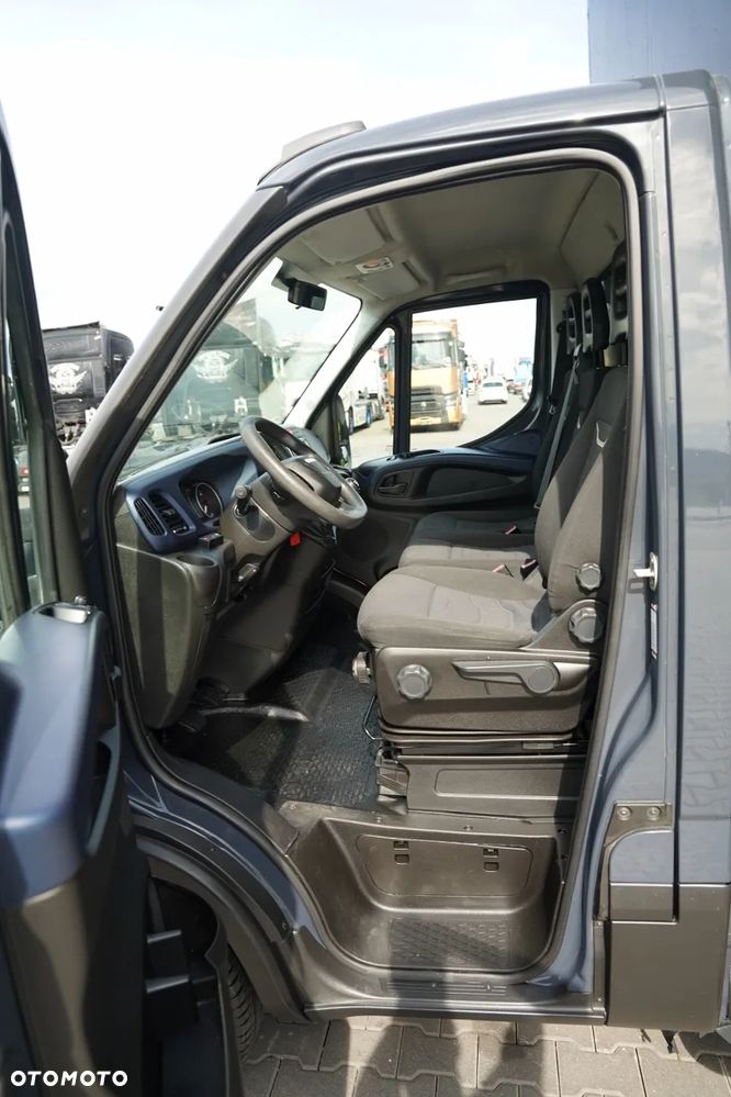 Iveco DAILY 35-NP / CNG / IZOTERMA - 4,3 m / WINDA PALFINGER - 750 KG / SPROWADZONY - 24