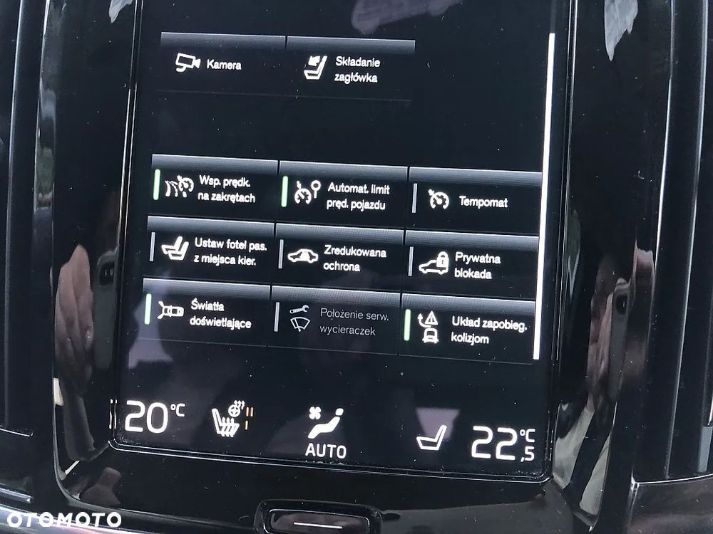 Volvo V90 Cross Country - 13