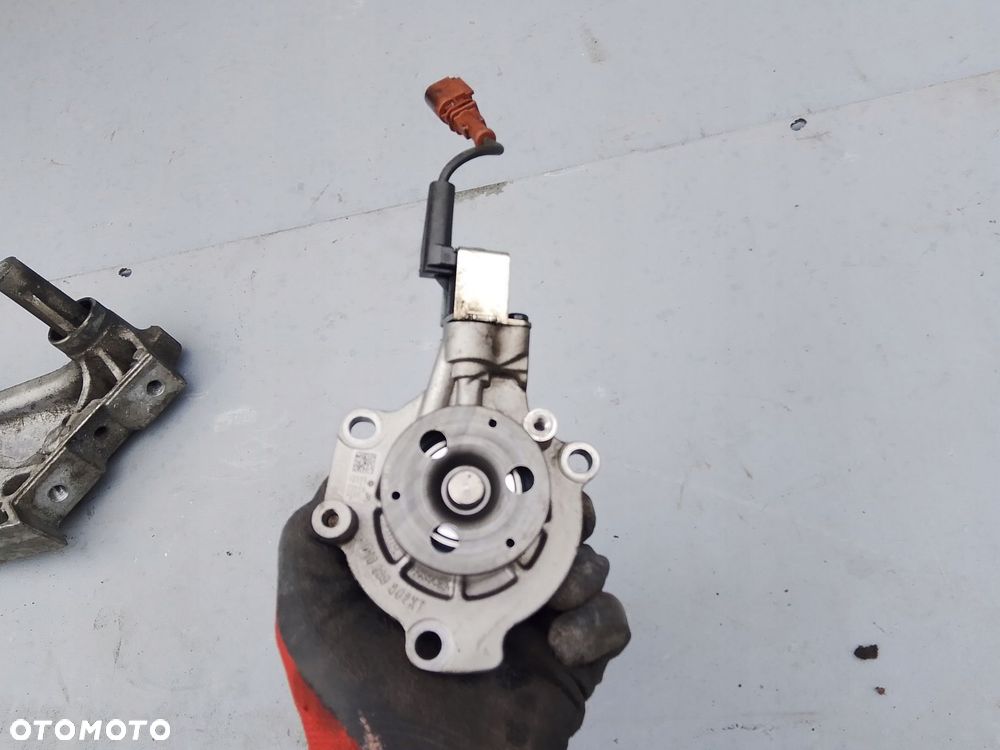 pompa wody vw seat skoda audi 2.0 tdi crl 010289802kt - 2