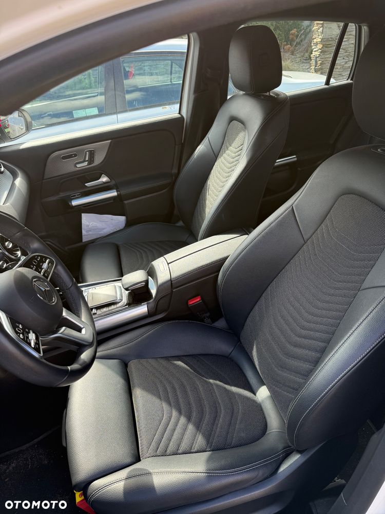 Mercedes-Benz GLA 200 Progressive - 9