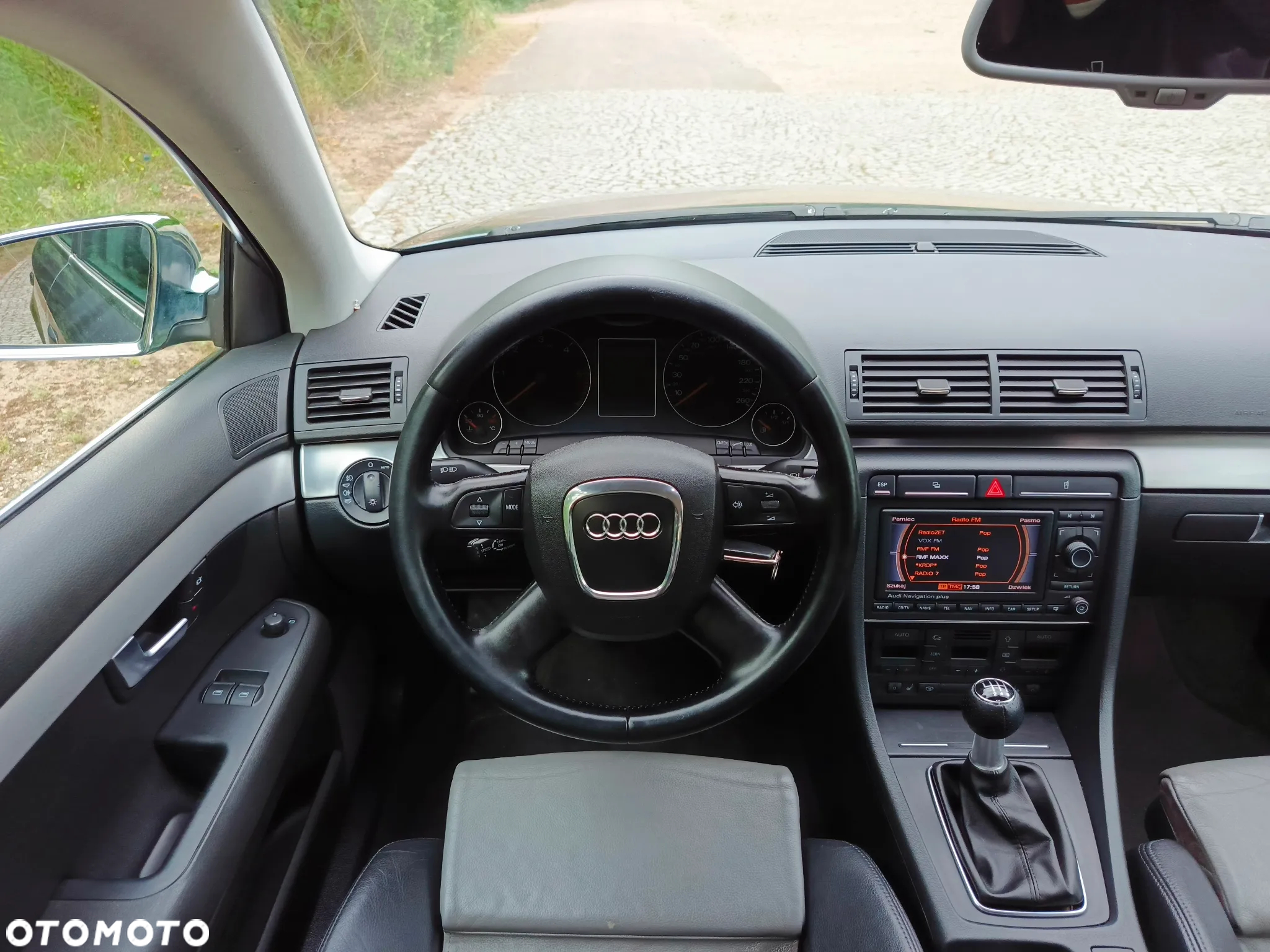 Audi A4 Avant 2.0 TDI - 9