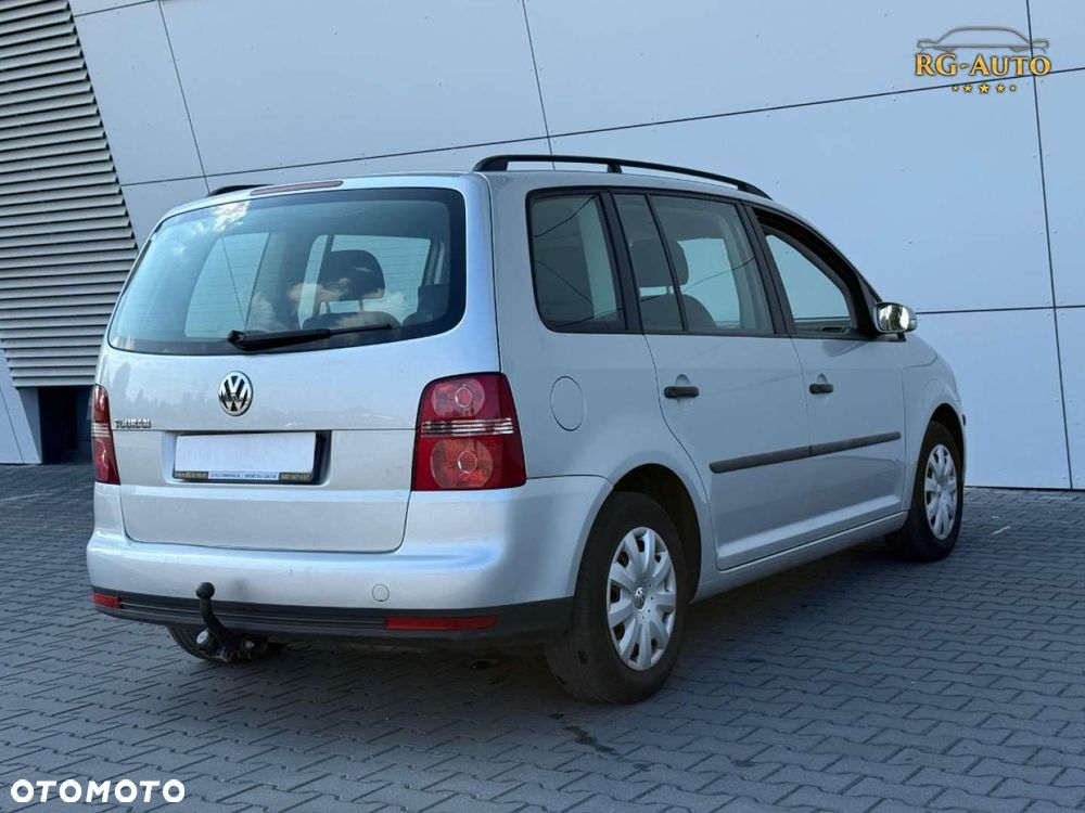 Volkswagen Touran - 7