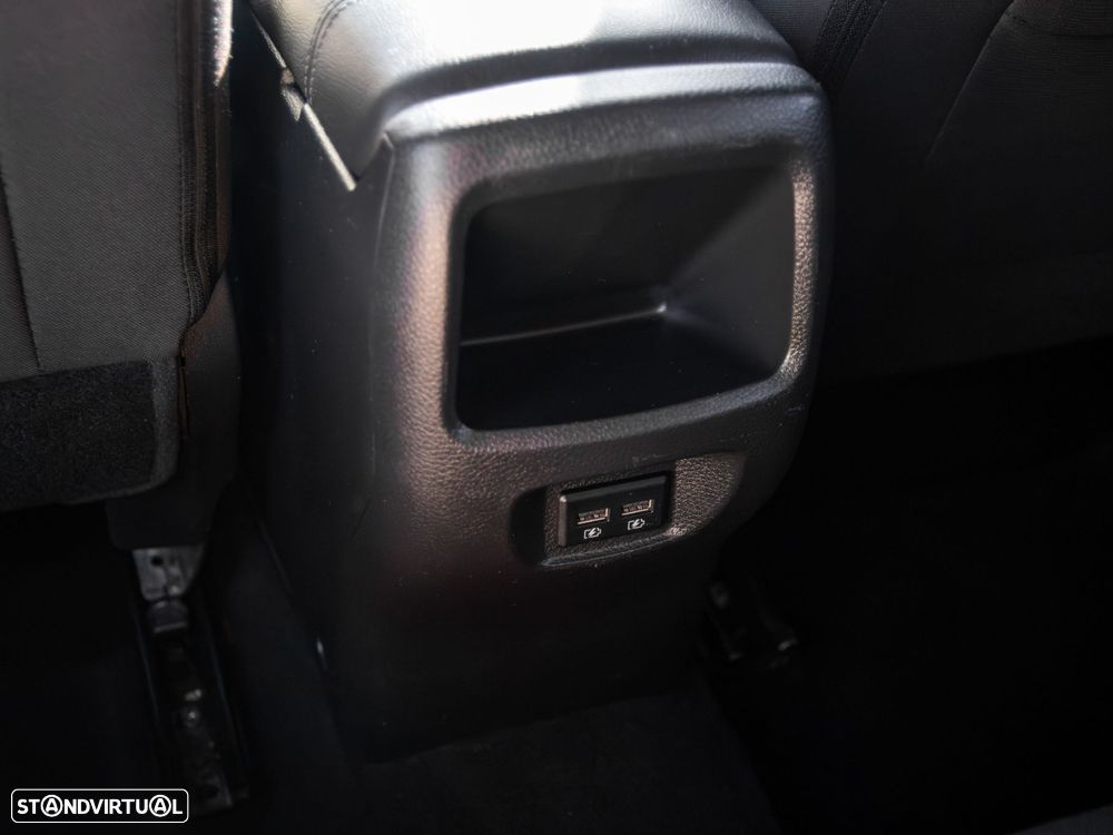 Nissan Qashqai 1.5 dCi N-Connecta J18 - 20