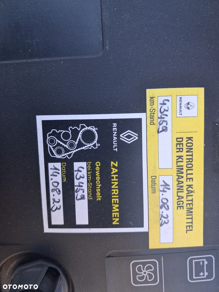 Renault Clio 1.2 16V 75 LIMITED - 20