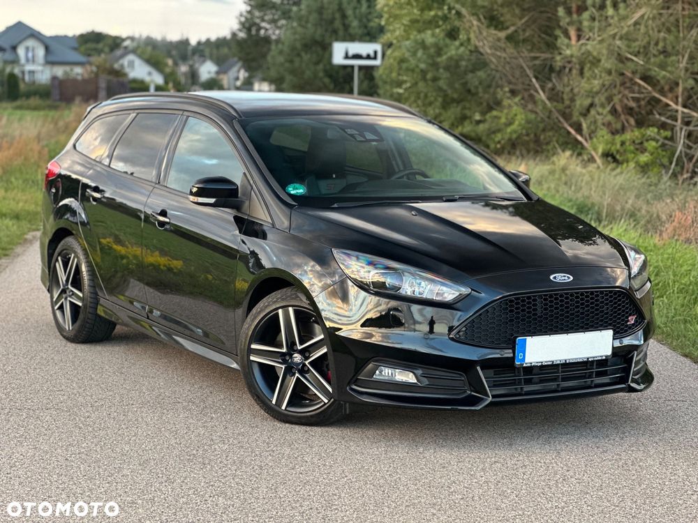 Ford Focus 2.0 TDCi ST - 33