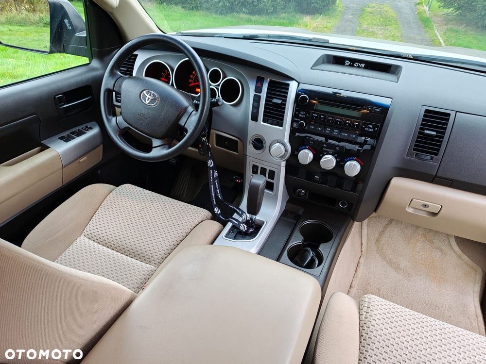 Toyota Tundra - 10