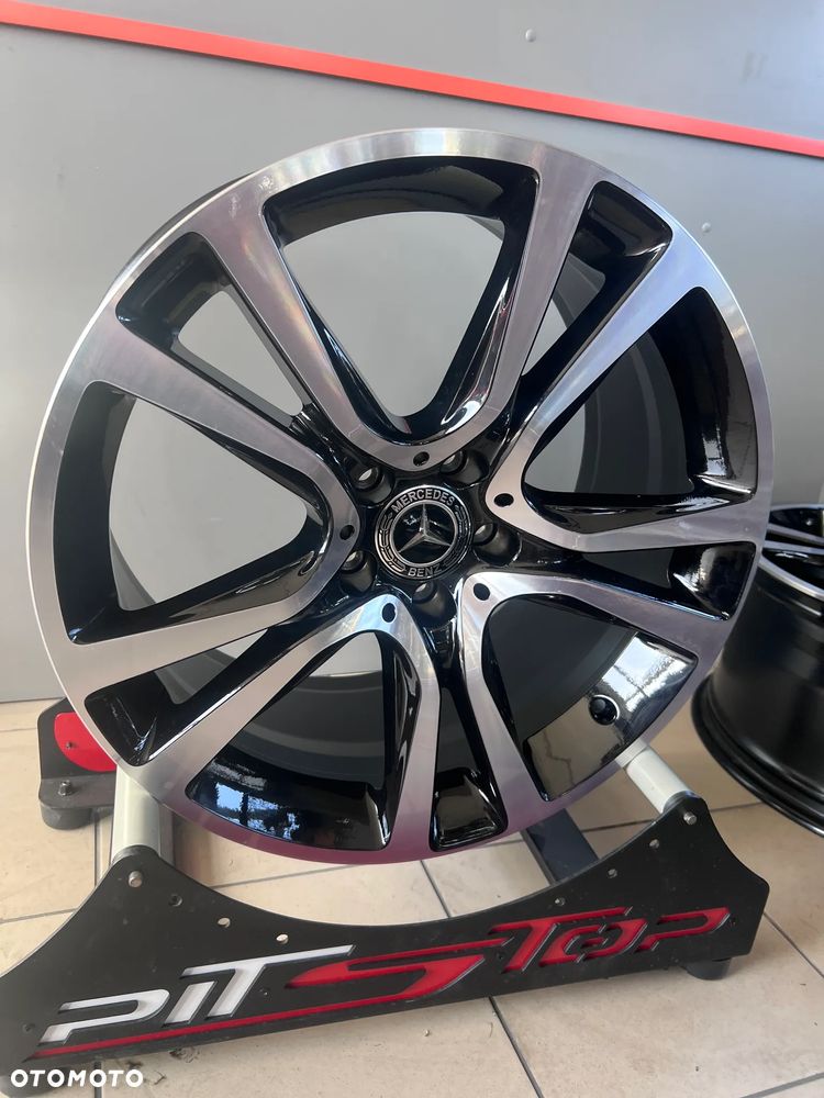 Nowa Felga Mercedes W212 E klasa Felga tylna A2124014902 9,5x19et48 - 2
