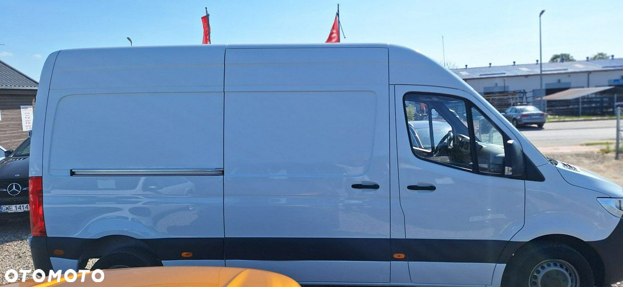 Mercedes-Benz Sprinter - 8