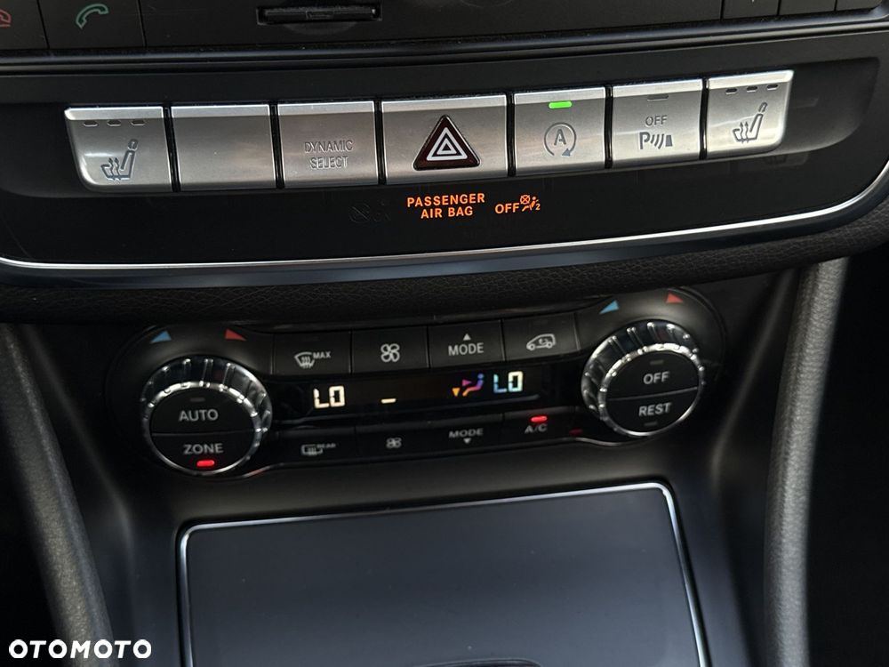 Mercedes-Benz GLA 200 7G-DCT AMG Line - 24