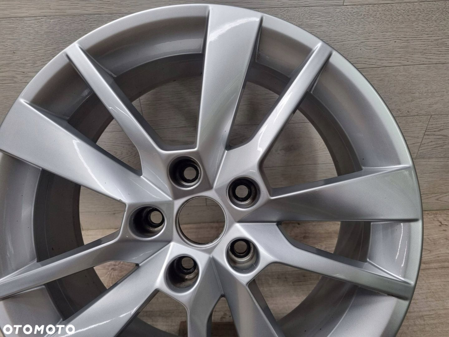 Felga Skoda Octavia Mk3 5E 7Jx17H2 Et49 5x112 5E0601025BG - 6