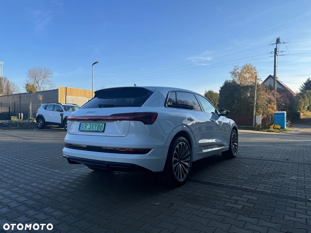 Audi e-tron 55 Quattro S line - 12