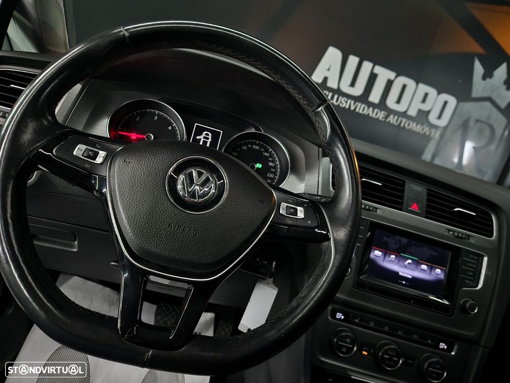 VW Golf 1.6 TDi Confortline DSG - 8