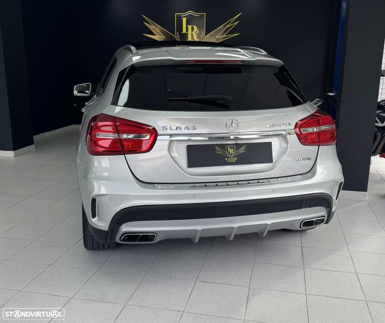 Mercedes-Benz GLA 45 AMG 4-Matic - 16