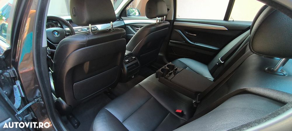 BMW Seria 5 520d Aut. - 9
