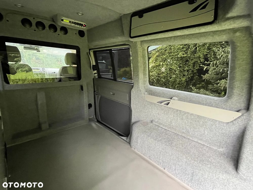 Volkswagen California - 12